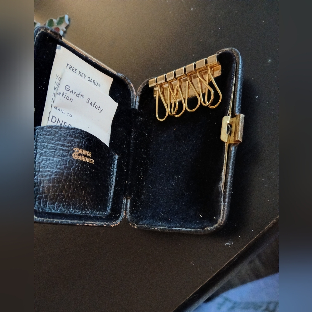 Vintage Prince Gardner Keyholder Case